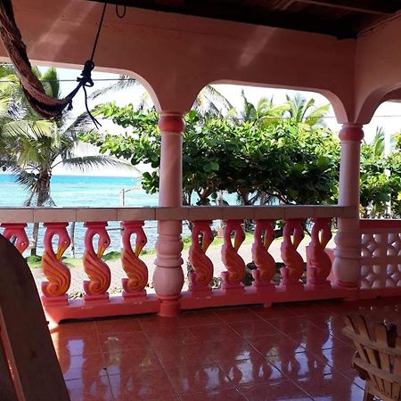 Corn Island Hostal Alal Suite North End Dış mekan fotoğraf