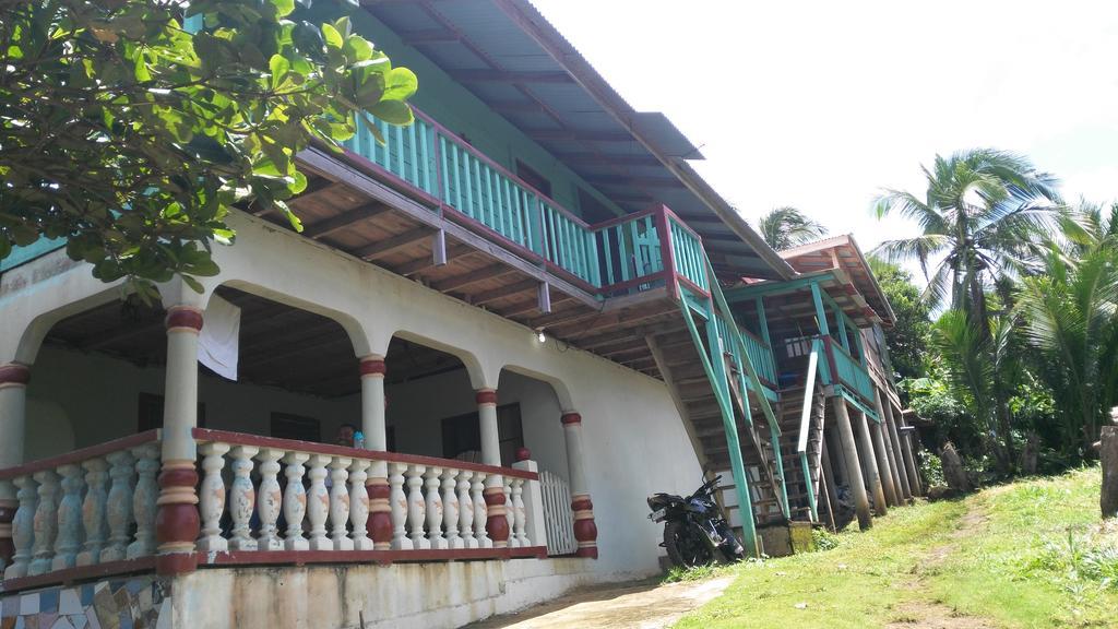 Corn Island Hostal Alal Suite North End Dış mekan fotoğraf