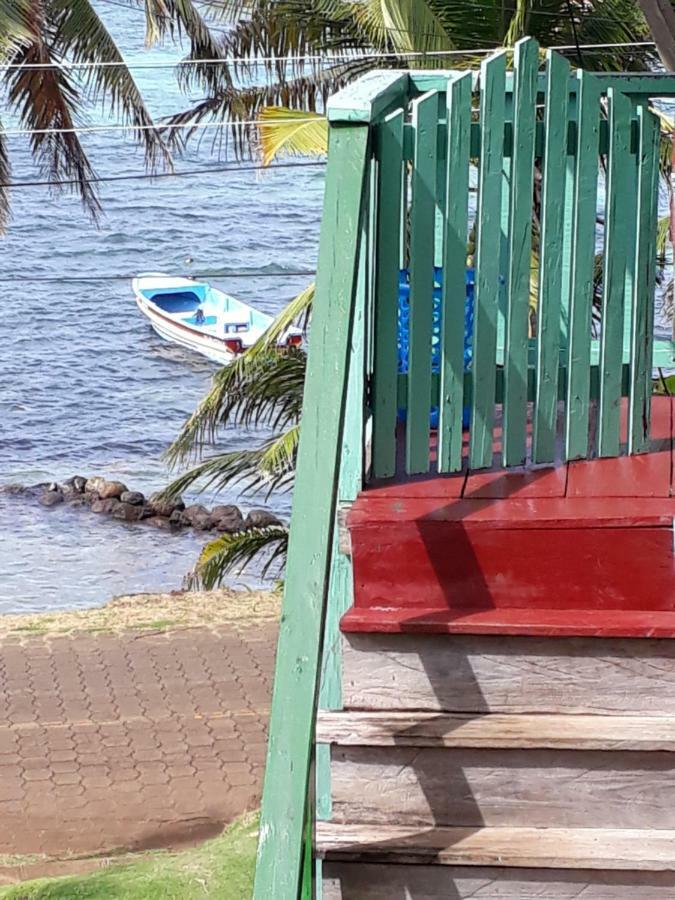 Corn Island Hostal Alal Suite North End Dış mekan fotoğraf