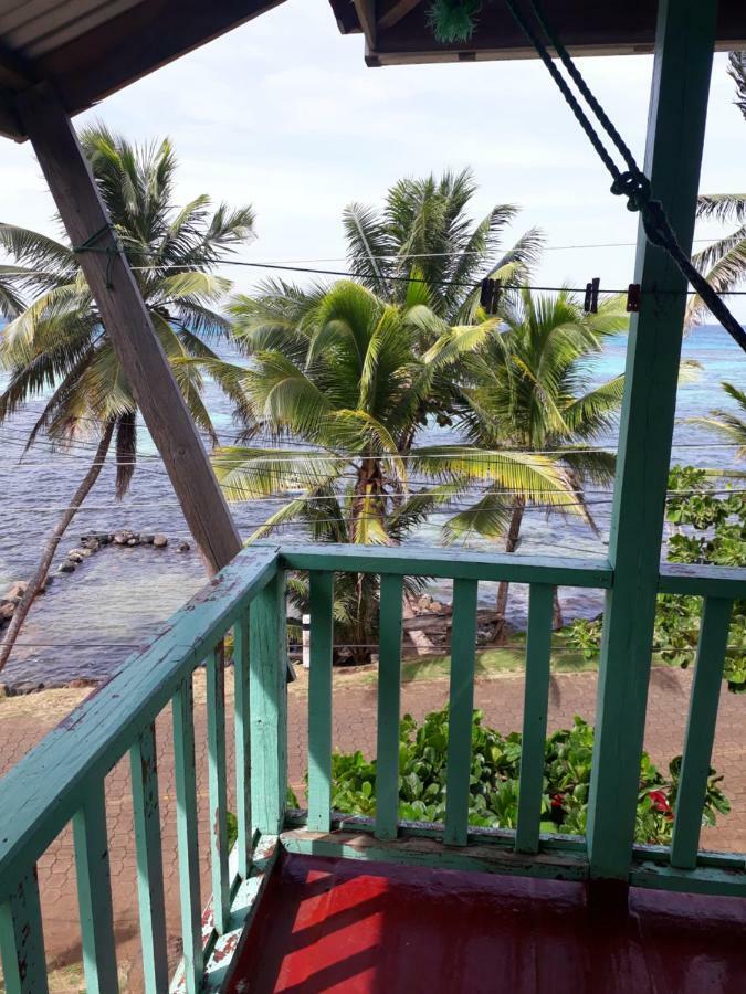 Corn Island Hostal Alal Suite North End Dış mekan fotoğraf