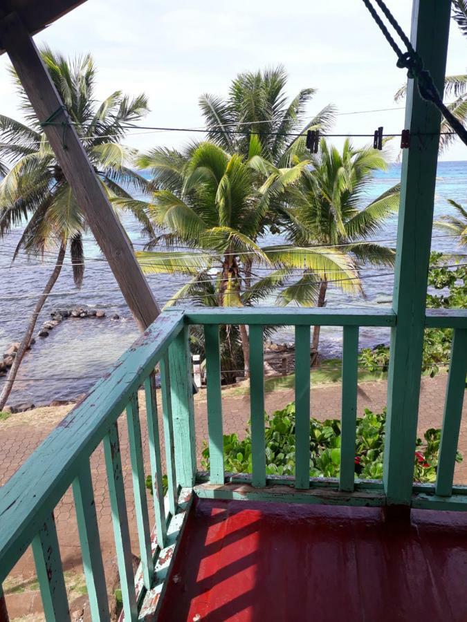Corn Island Hostal Alal Suite North End Dış mekan fotoğraf