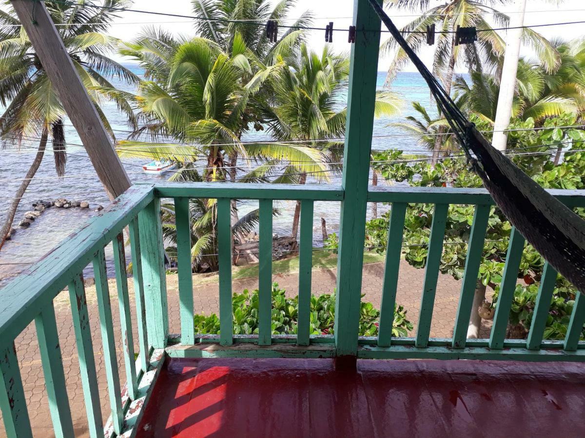Corn Island Hostal Alal Suite North End Dış mekan fotoğraf
